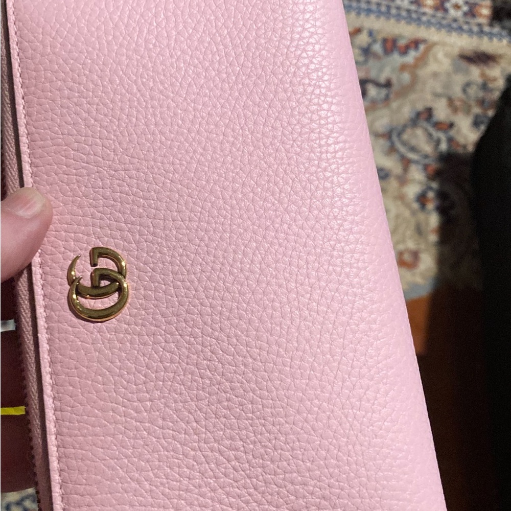 Gucci Pink Marmont Leather Women's wallet